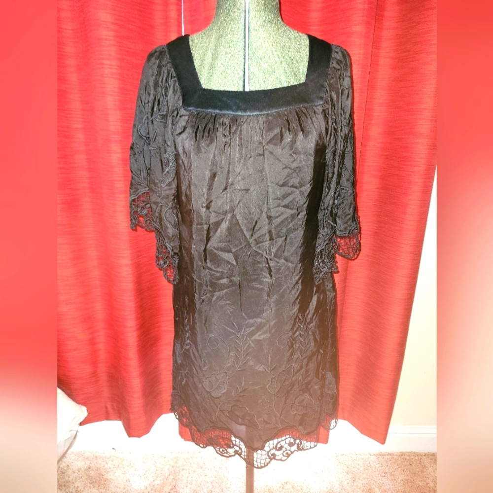 Voom by Joy Han Square Neck Crochet Trapeze Dress